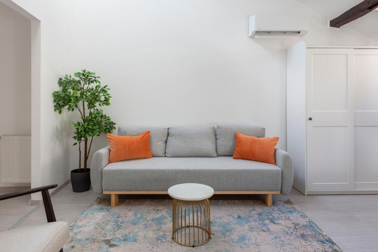 Rustic Central Studios By Lh Budapest Exterior photo