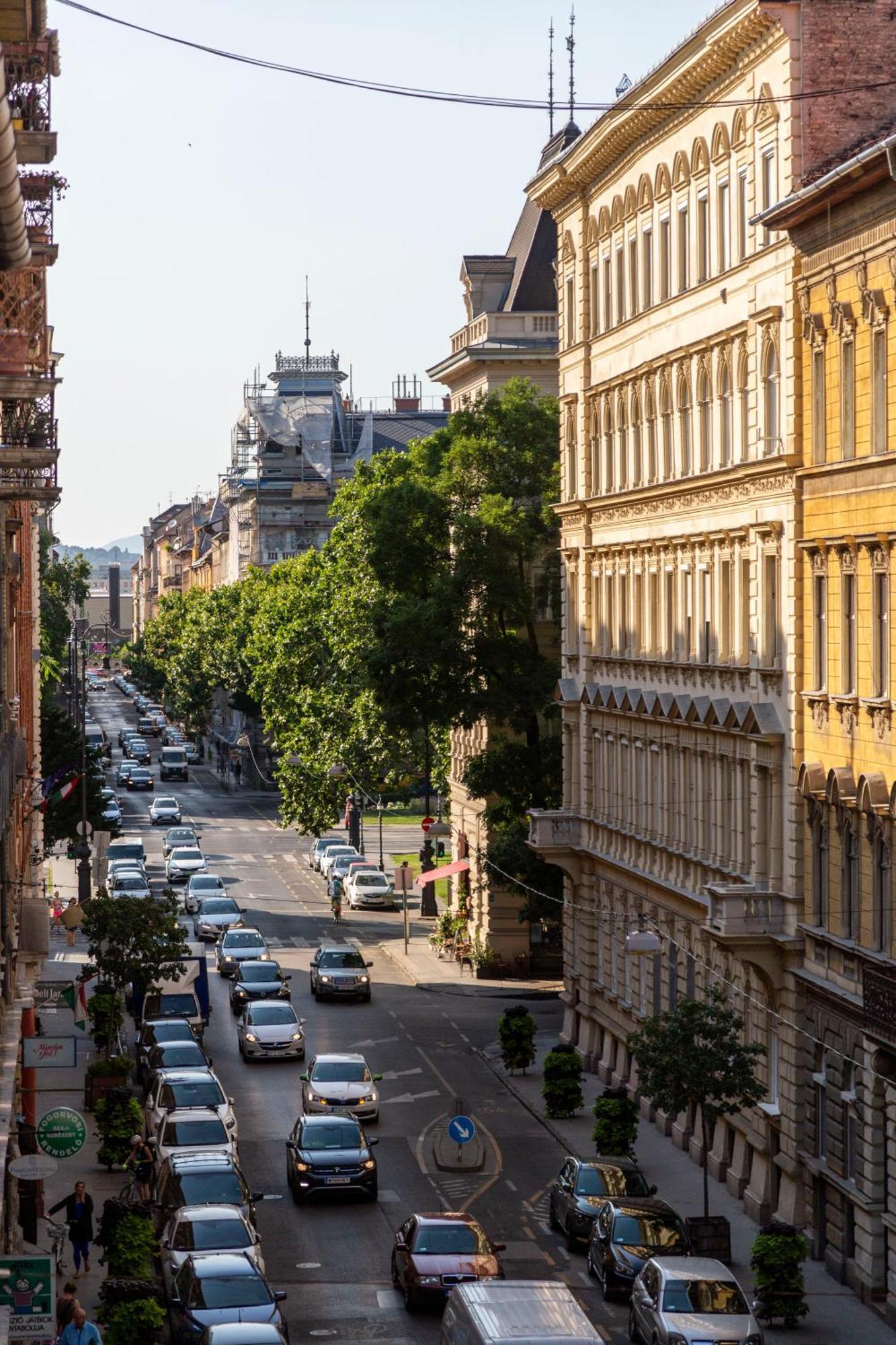 Rustic Central Studios By Lh Budapest Exterior photo